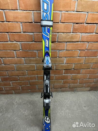 Горные лыжи и ботинки