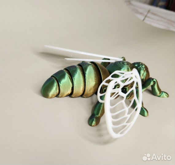 Пчела радужная подвижная 3Д печать