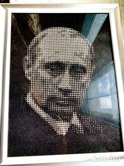 Портрет В.В.Путина из страз