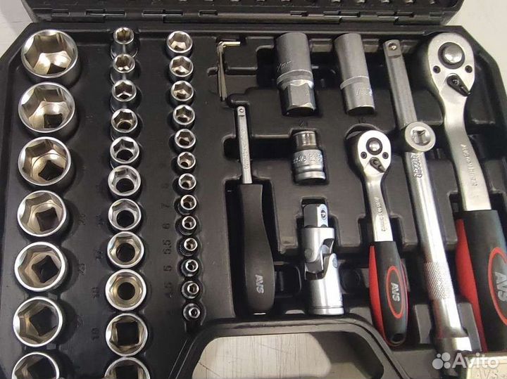 Набор инструментов AVS 94 предмета в боксе новый