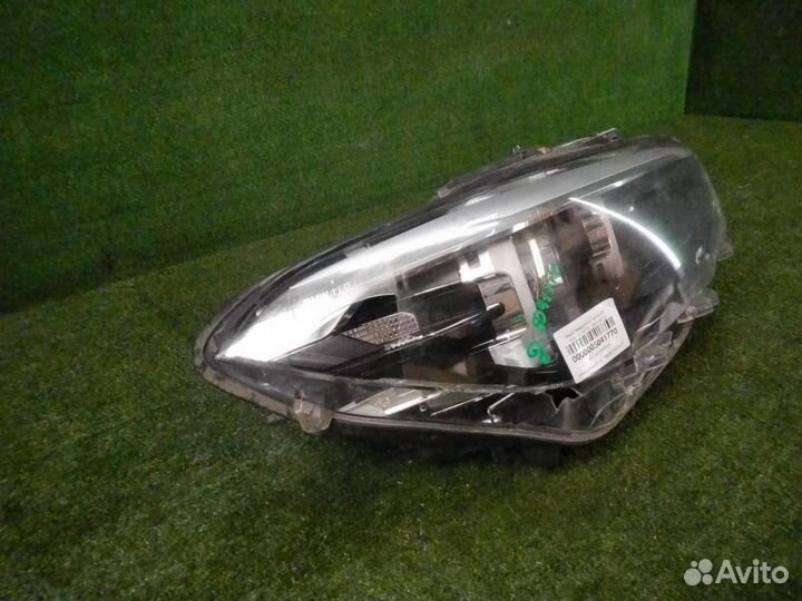 Фара правая BMW 1-Series