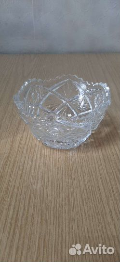 Хрустальная конфетница