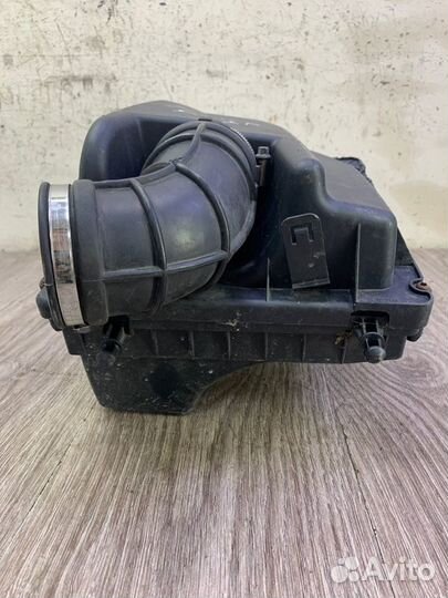 Корпус воздушного фильтра Opel Astra H Z17DTH