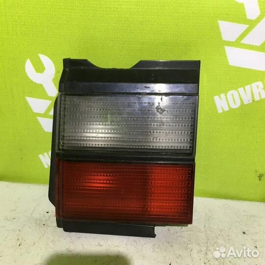 Фонарь задний внутренний правый Фольксваген Пасс