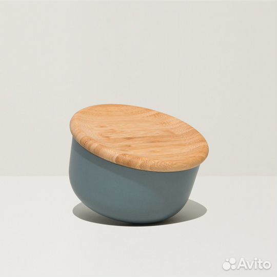 Емкость для хранения сыпучих продуктов с