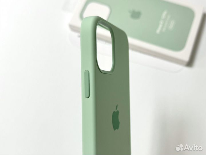 Чехол на iPhone 12/12 Pro Silicone Case