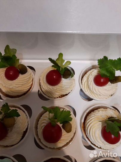 Торты закусочные, капкейки закусочные и сладкие