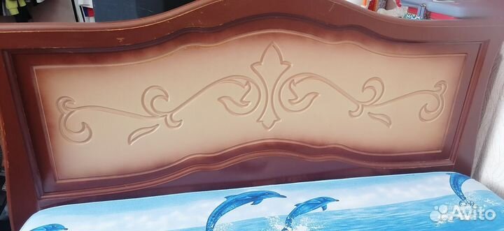 Кровать двухспальная с матрасом