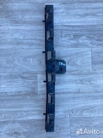 Крепление бампера заднее Ford Focus 3 sedan pnda