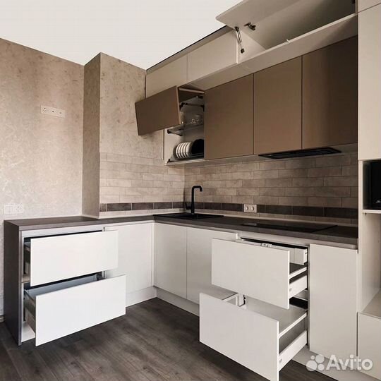 Кухонный гарнитур 