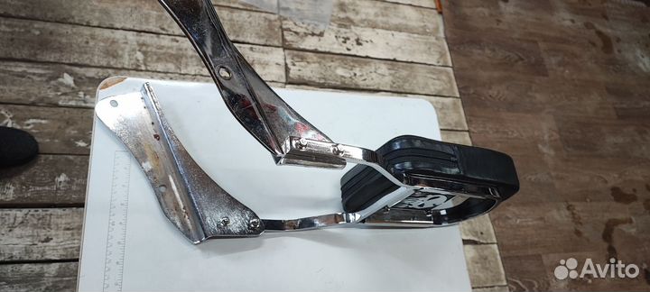 Спинка для сиденья мотоцикла