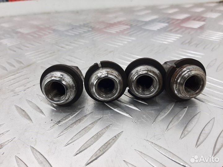 Болт Honda Civic 6 2001 6L2Z1012BA