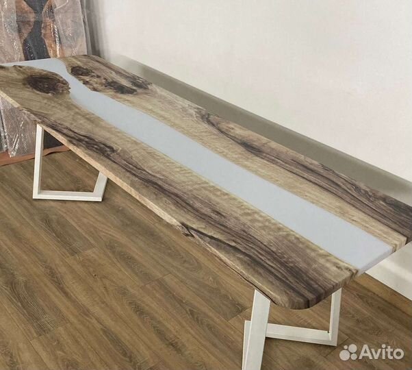 Письменный стол