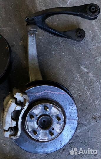 Ступица передняя правая toyota crown GRS182