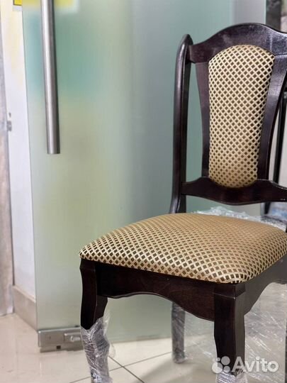 Стул Номер 2