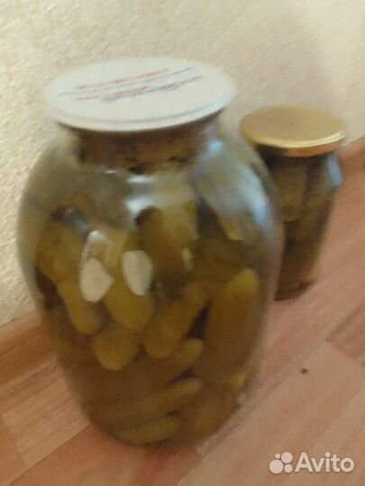 Огурцы соленые и, помидоры