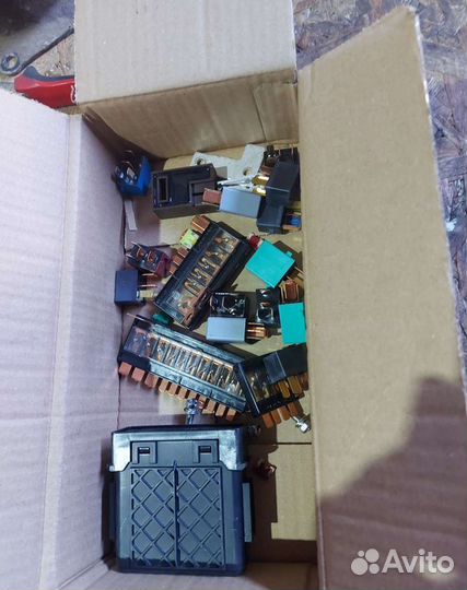 Блоки, реле, предохранители Honda Cr-v 4 RM