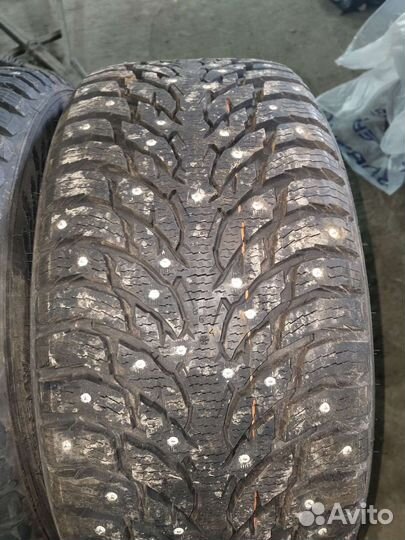 Nokian Tyres Hakkapeliitta 9 SUV 285/45 R21 113T