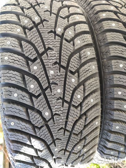 Maxxis NP5 Premitra Ice Nord 205/55 R16