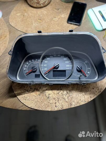 Щиток приборов Toyota раф4
