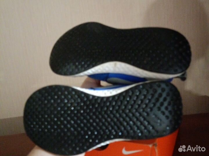 Кроссовки nike детские 10.5 C