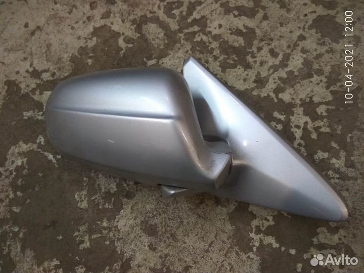 Корпус правого зеркала Хонда Цивик 2000 год