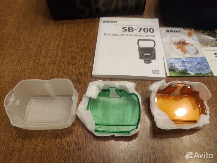 Вспышка Nikon SpeedLight SB-700