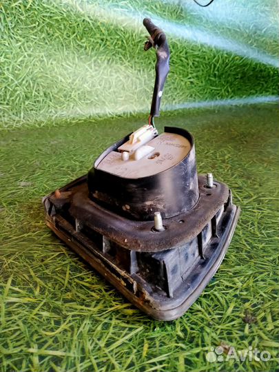 Фонарь задний правый Митсубиси Диамант 3.0л 1995г