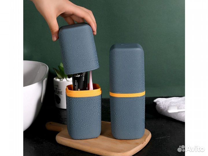 Футляр для пасты и щетки