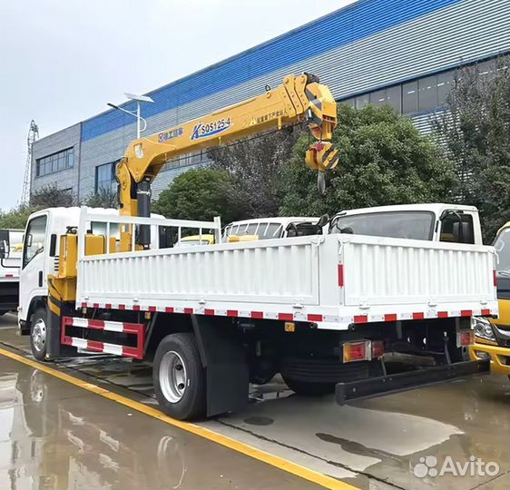 Isuzu Elf с КМУ, 2024