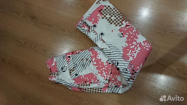 Продаю костюм сноуборд/горные лыжи Virus Boardwear