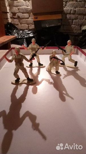 Машинки, танк, солдатики, оружие