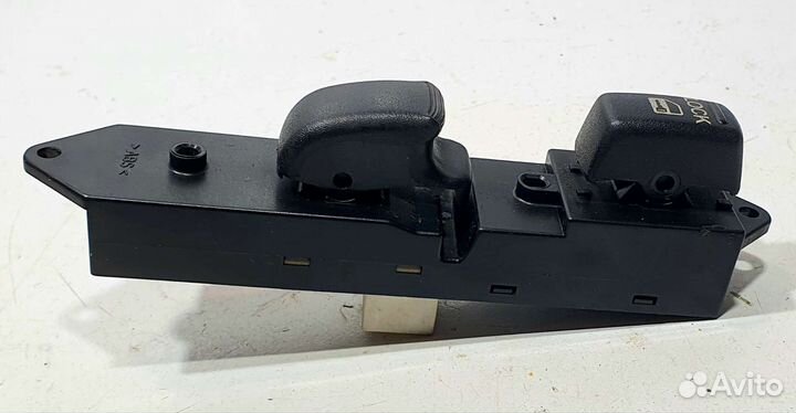 Кнопка стеклоподъемника правая Mitsubishi Galant 8