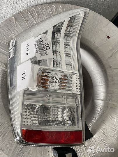 Левый задний фонарь приус 30