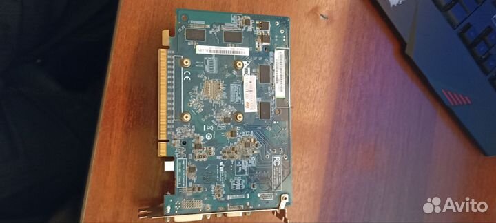 AMD Radeon HD6670 1Gb