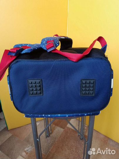 Рюкзак школьный