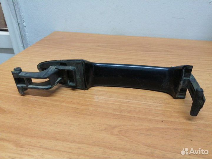 Ручка двери передняя правая Volkswagen Passat B6