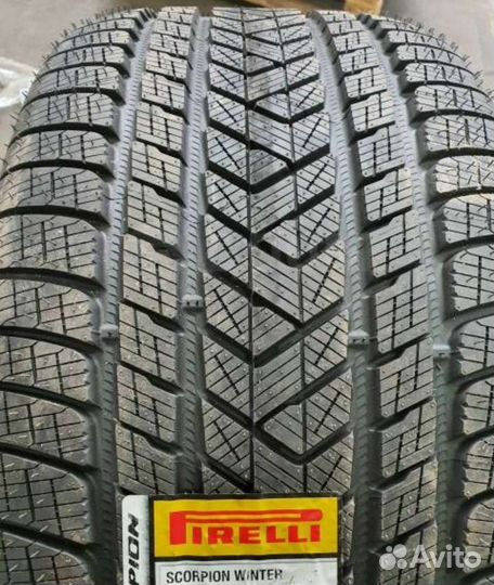 Pirelli Scorpion Winter 285/45 R22 и 325/40 R22 114V