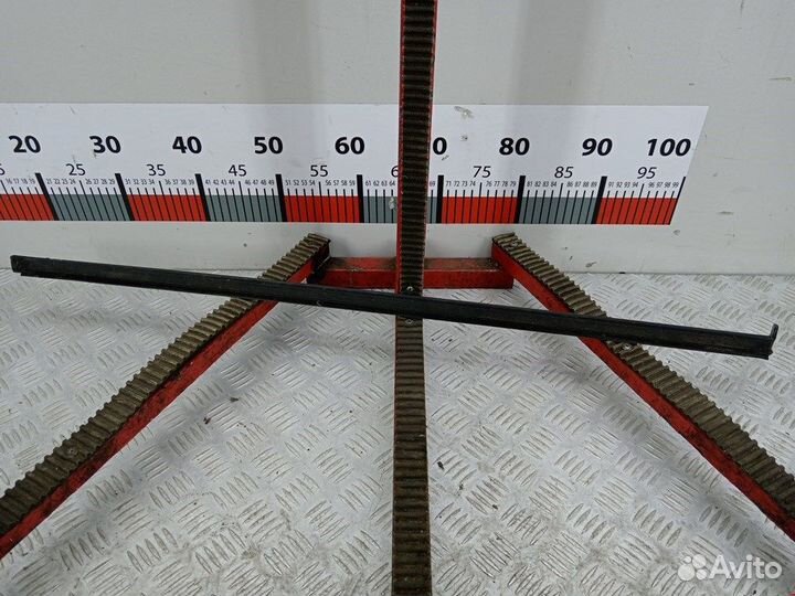 Накладка для Volkswagen Sharan 1