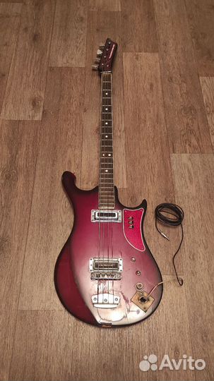 Бас-гитара 