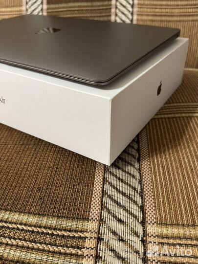 MacBook Air M1 512GB комплект