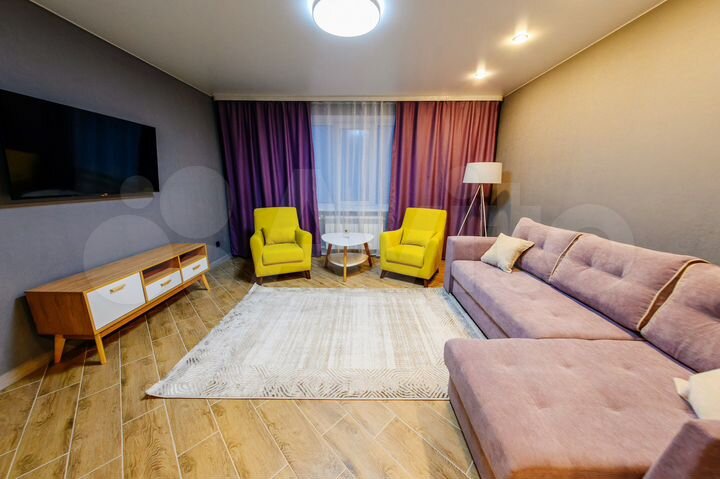 2-к. квартира, 54 м², 1/5 эт.