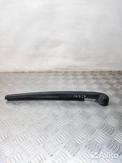 Щеткодержатели (поводок стеклоочистителя, дворник)