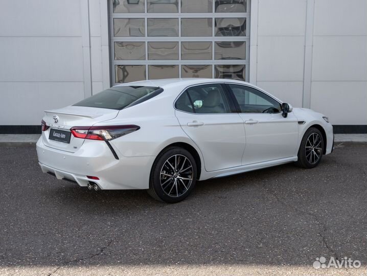 Toyota Camry 2.5 AT, 2022