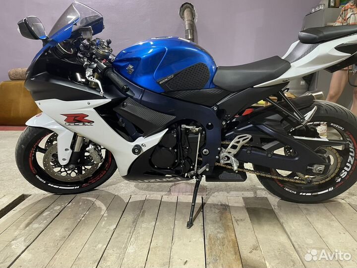 GSX-R750