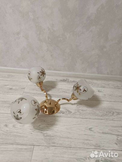 Люстра потолочная бу