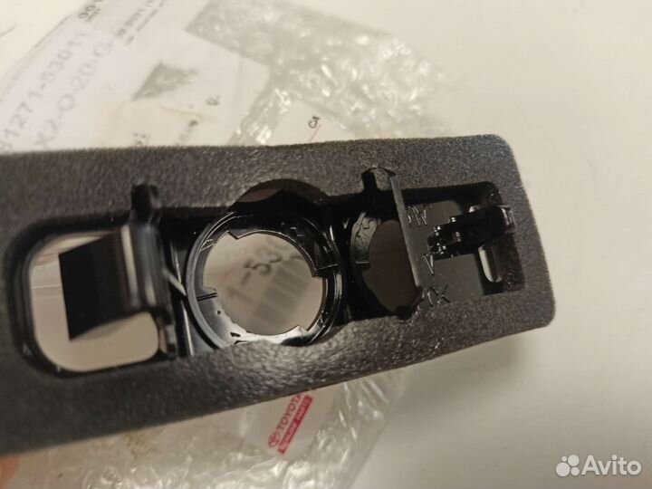 Фонарь подсветки номерного знака toyota RAV 4