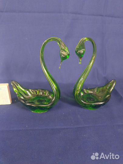 Лебеди Красный май цветное стекло СССР