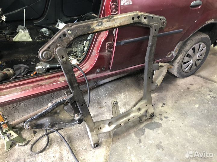 Подрамник рено логан