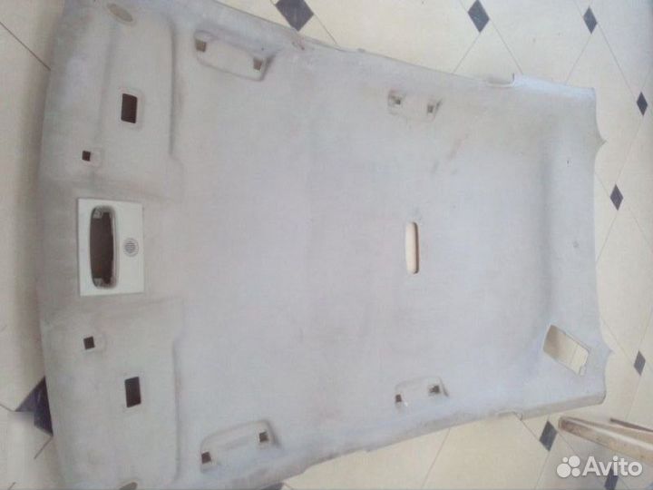 Обшивка потолка Ford C-Max 1.8L duratec-HE PFI